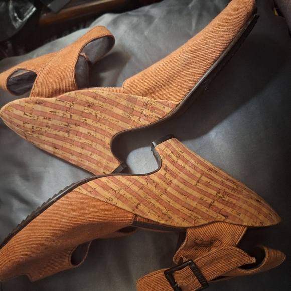 Fluevog Raquel Pindowns pinup sandals vegan - Picture 7 of 10